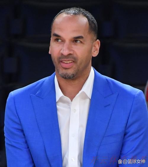 开云官方网站：独行侠传闻：尼科·哈里森如何说服杜蒙促成卢卡·东契奇的交易