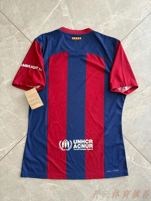 开云体育链接：巴萨新球衣热潮：纪念经典瞬间，引发球迷共鸣